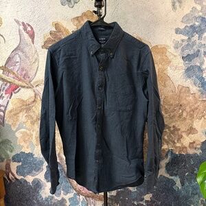 J. Crew Men’s "s" long sleeve twill shirt